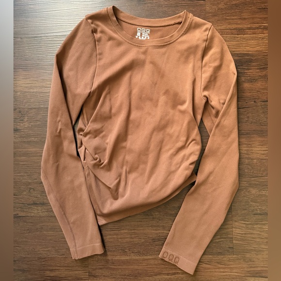 OQQ Tops - OQQ Long Sleeve Crew Neck Layer T-Shirt Size M